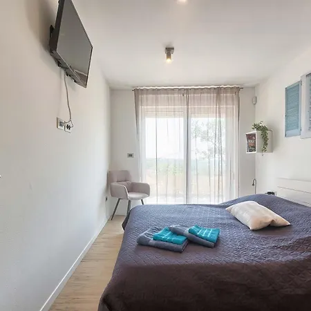 Senorita Вілла Пула