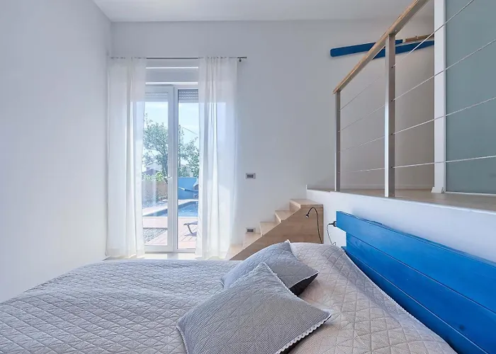 Senorita Villa